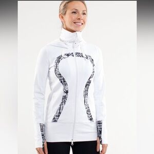 9. Lululemon $128 Stride Jacket *Brushed White / White Black Glacier Lace 10